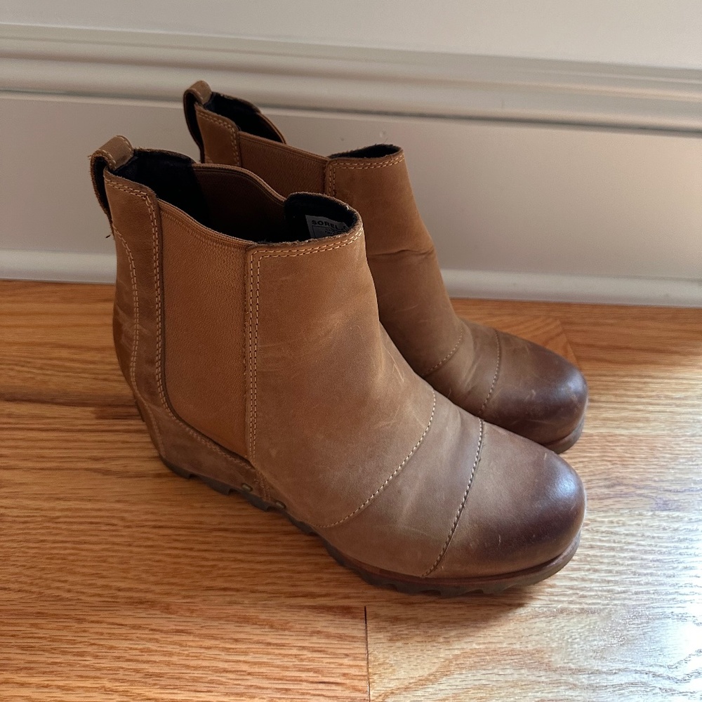 Sorel Joan of Arc Wedge Boots 8